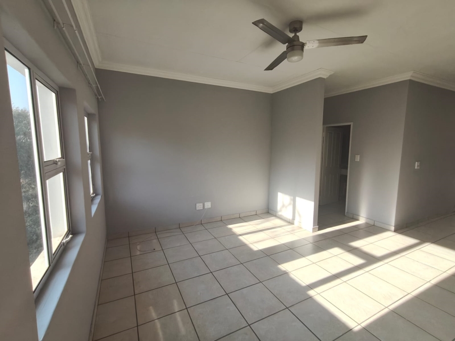 To Let 2 Bedroom Property for Rent in Peacehaven Industrial Gauteng