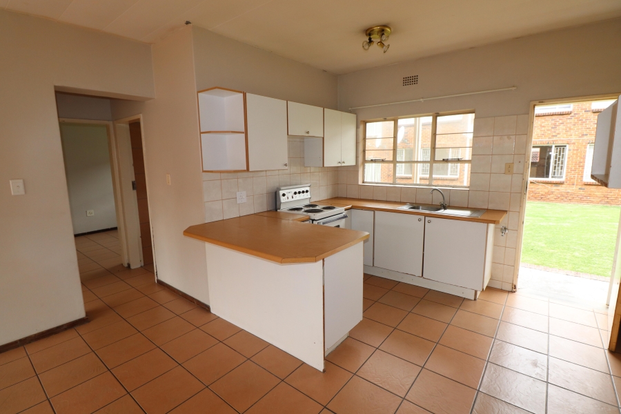 To Let 2 Bedroom Property for Rent in Edleen Gauteng