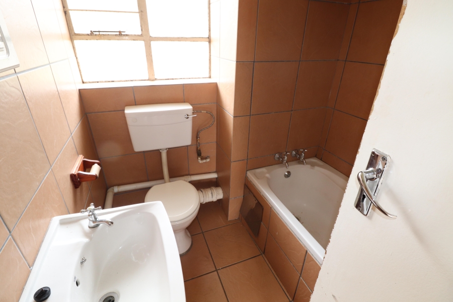 To Let 2 Bedroom Property for Rent in Edleen Gauteng