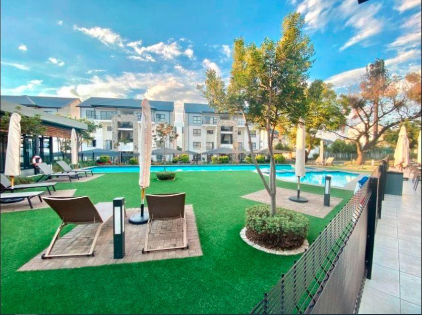 To Let 1 Bedroom Property for Rent in Crowthorne AH Gauteng