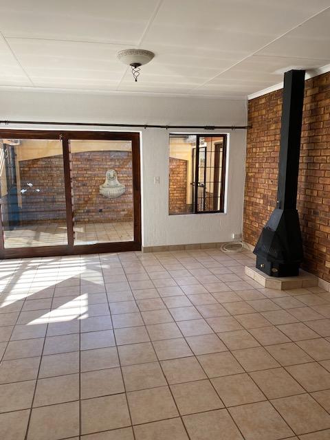 3 Bedroom Property for Sale in Murrayfield Gauteng