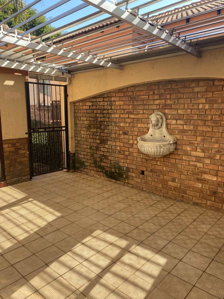 3 Bedroom Property for Sale in Murrayfield Gauteng
