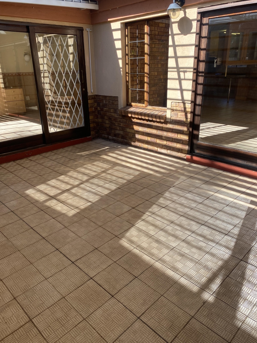 3 Bedroom Property for Sale in Murrayfield Gauteng