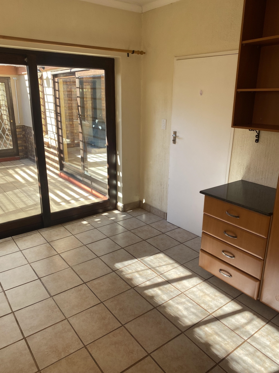 3 Bedroom Property for Sale in Murrayfield Gauteng