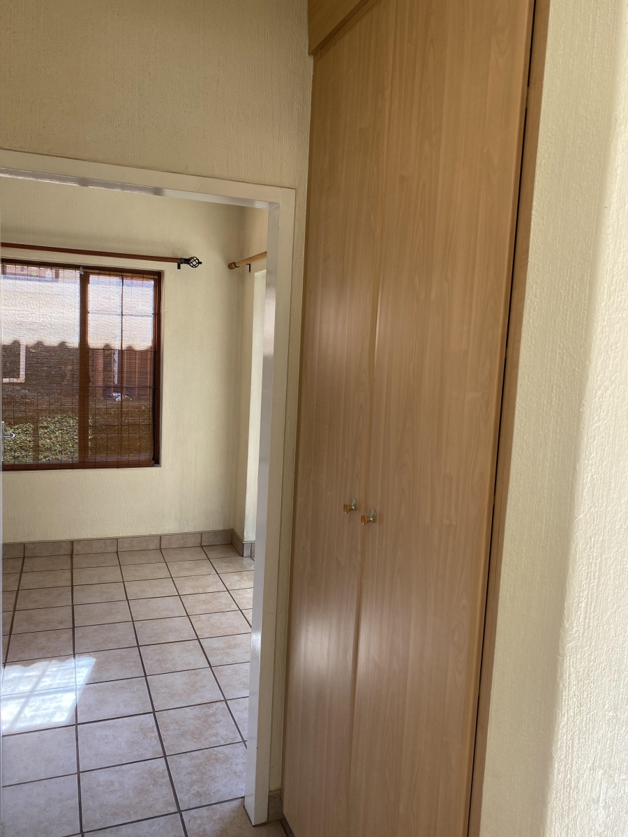 3 Bedroom Property for Sale in Murrayfield Gauteng
