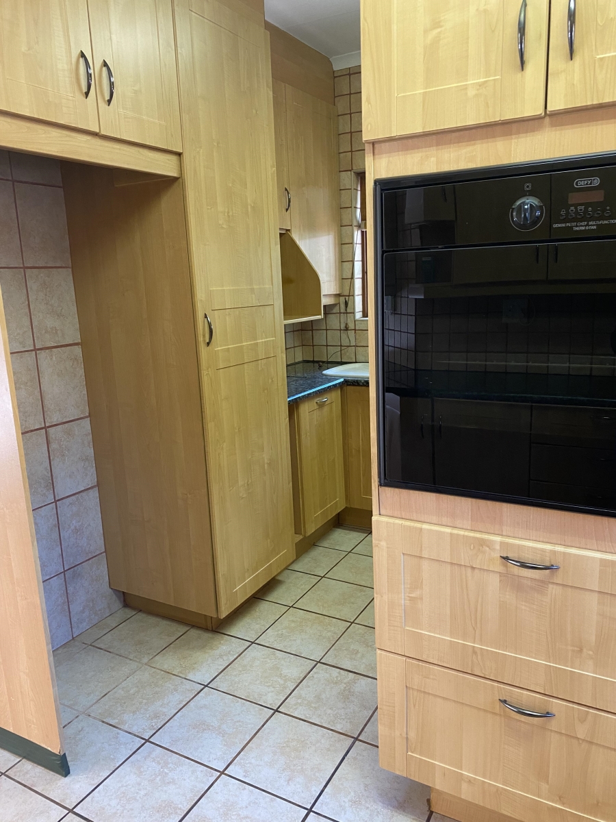 3 Bedroom Property for Sale in Murrayfield Gauteng