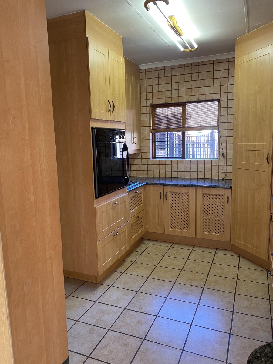 3 Bedroom Property for Sale in Murrayfield Gauteng