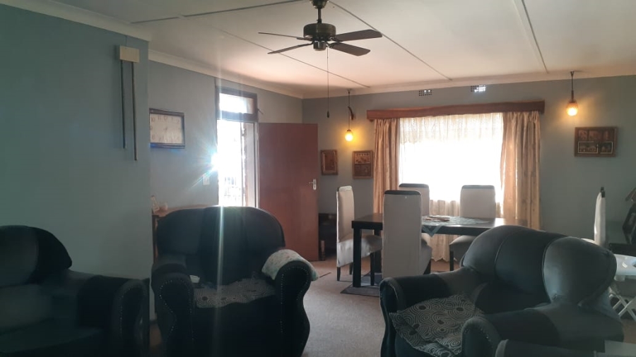 4 Bedroom Property for Sale in Vanderbijlpark Cw 6 Gauteng
