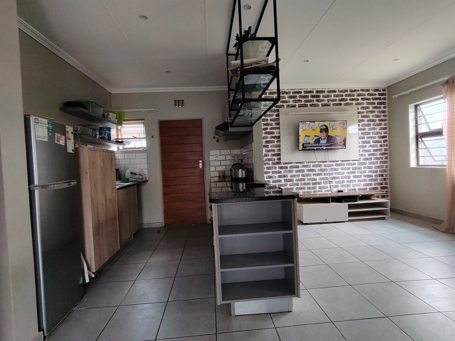 3 Bedroom Property for Sale in Lotus Gardens Gauteng