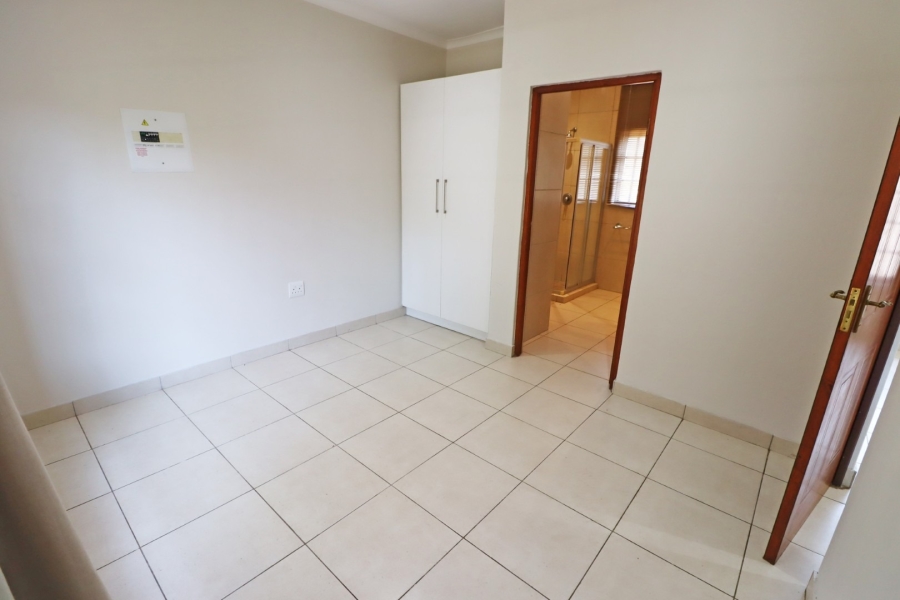 To Let 5 Bedroom Property for Rent in Bryanston Gauteng