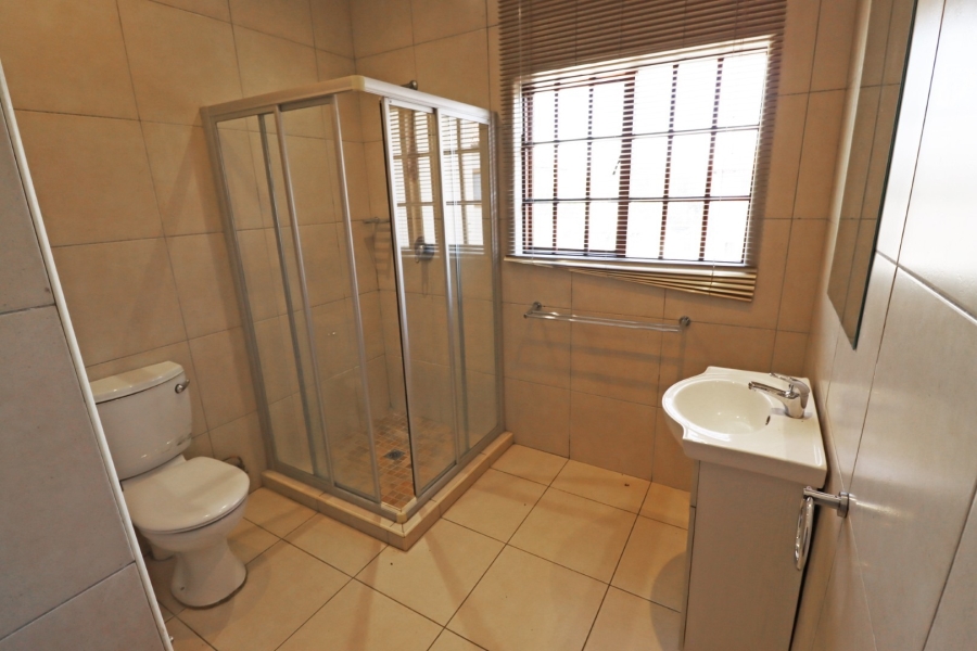 To Let 5 Bedroom Property for Rent in Bryanston Gauteng