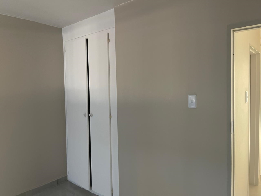 2 Bedroom Property for Sale in Kilner Park Gauteng