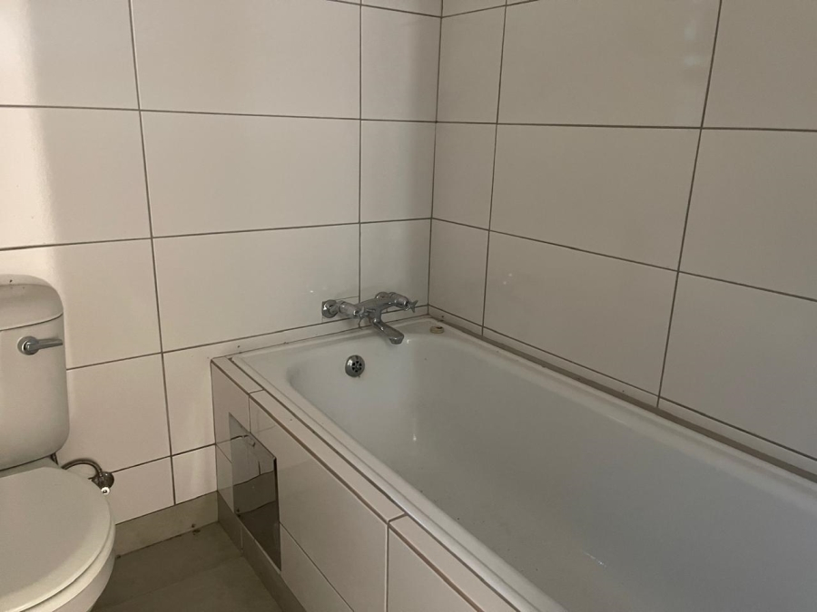 2 Bedroom Property for Sale in Kilner Park Gauteng