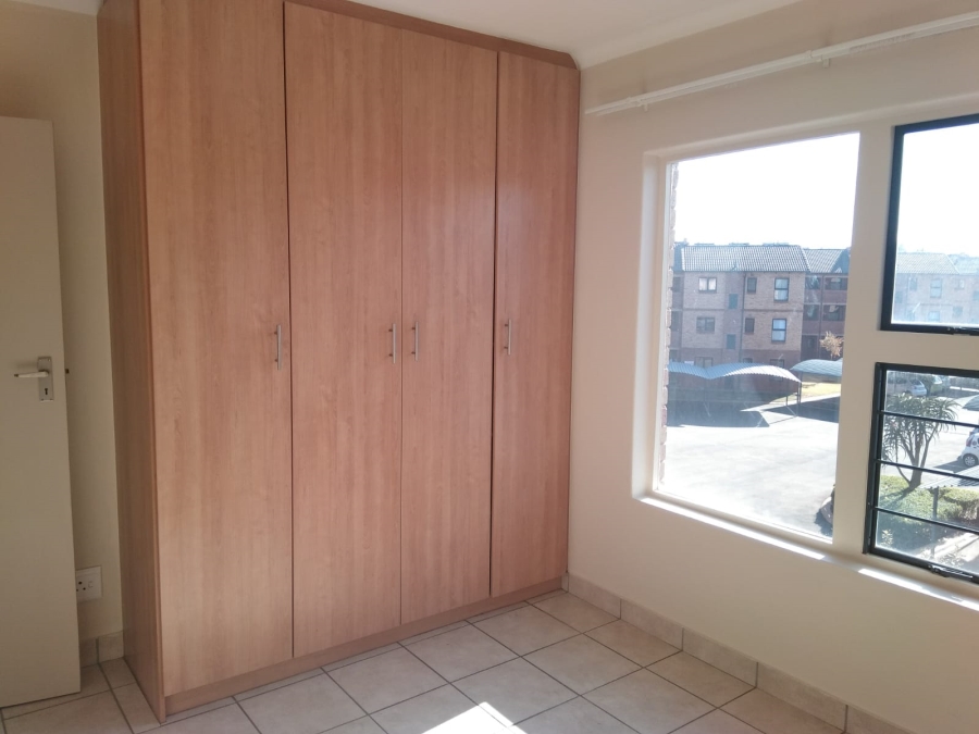 To Let 2 Bedroom Property for Rent in Olympus AH Gauteng
