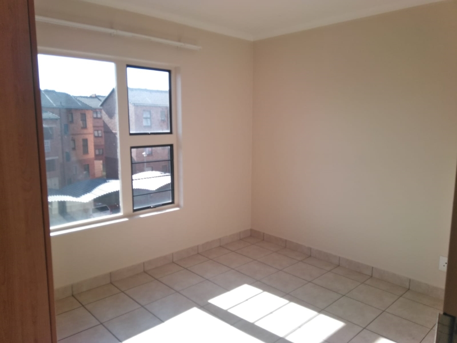 To Let 2 Bedroom Property for Rent in Olympus AH Gauteng