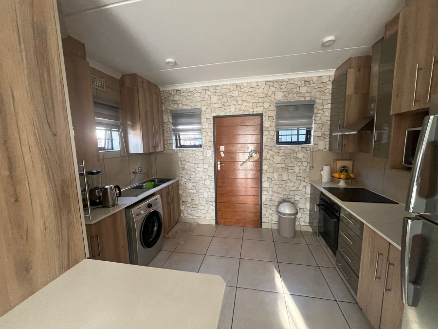 4 Bedroom Property for Sale in Leopard