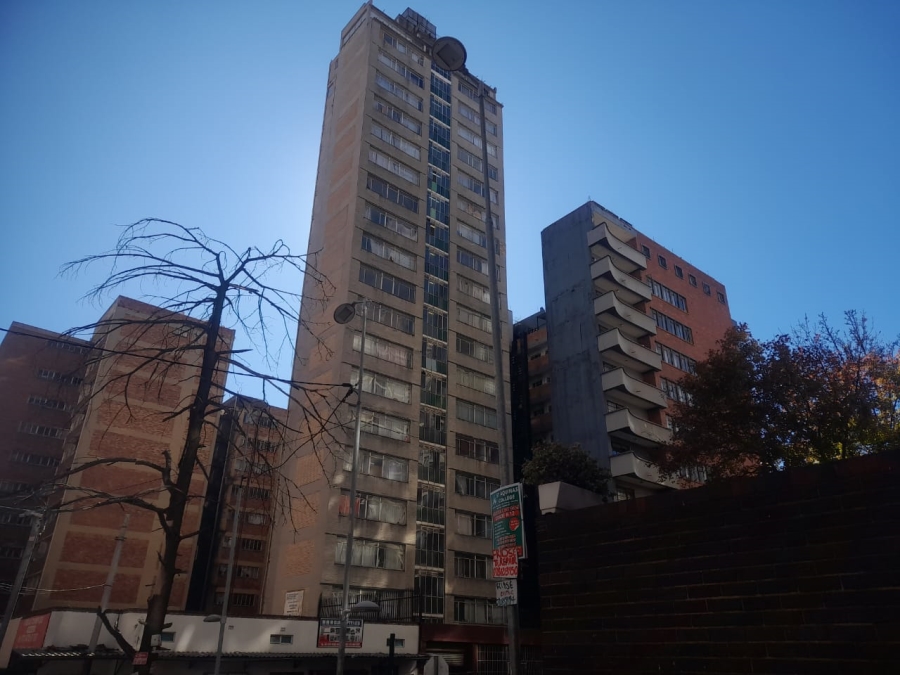 2 Bedroom Property for Sale in Hillbrow Gauteng
