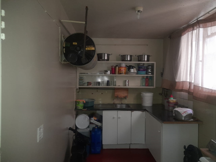 2 Bedroom Property for Sale in Hillbrow Gauteng