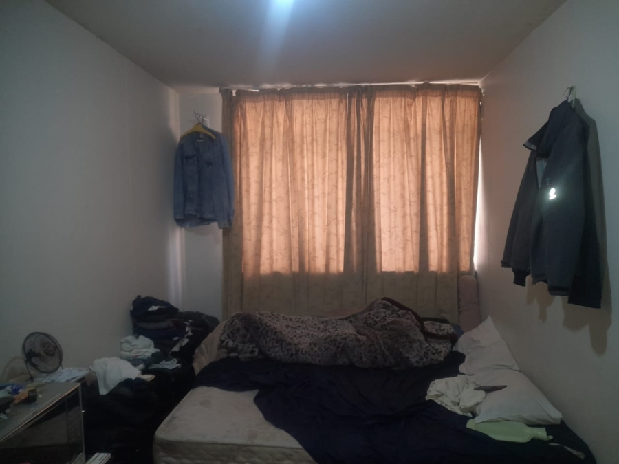 2 Bedroom Property for Sale in Hillbrow Gauteng