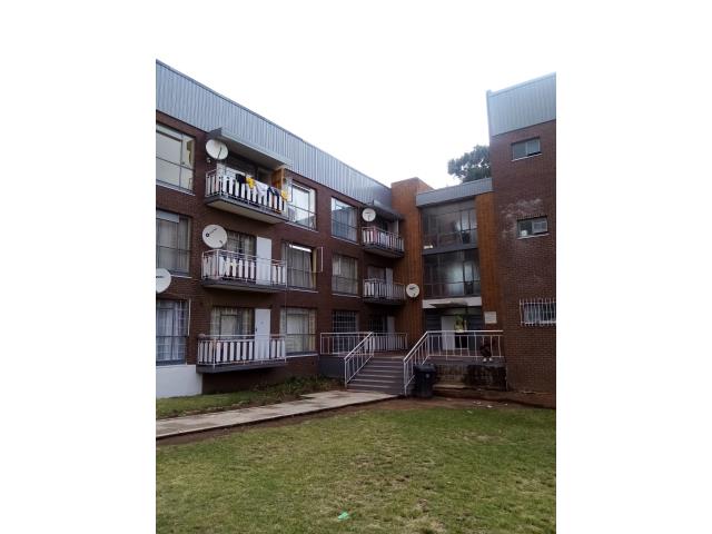 1 Bedroom Property for Sale in Rosettenville Gauteng