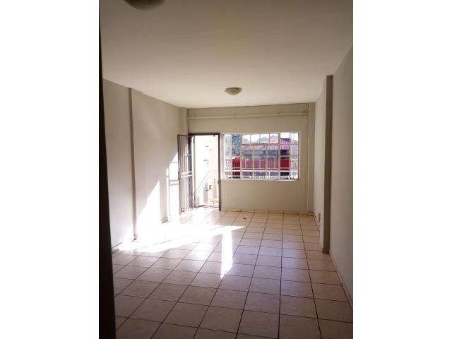1 Bedroom Property for Sale in Rosettenville Gauteng