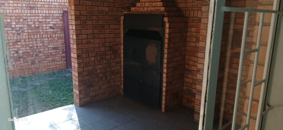 3 Bedroom Property for Sale in Newlands Gauteng