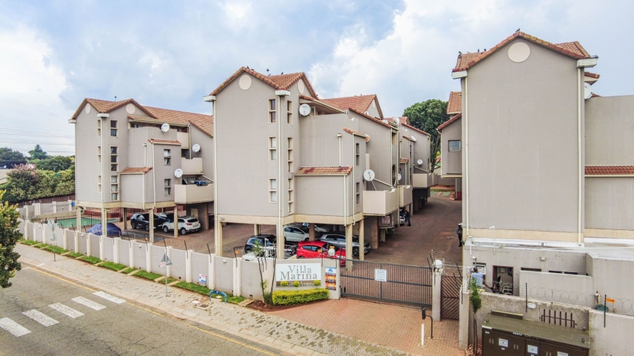 2 Bedroom Property for Sale in Glenanda Gauteng