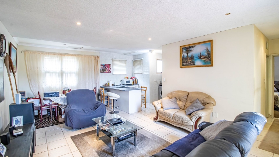 2 Bedroom Property for Sale in Glenanda Gauteng