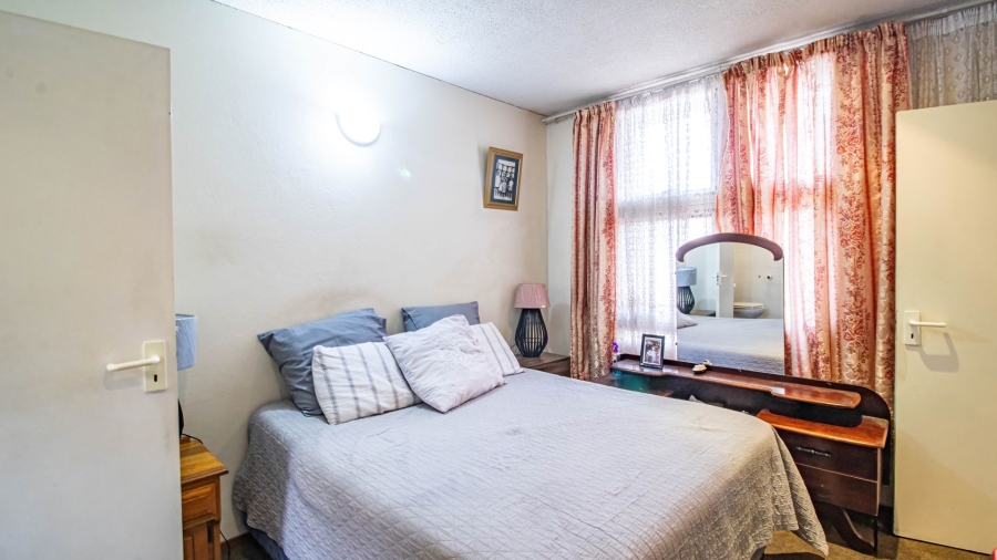 2 Bedroom Property for Sale in Glenanda Gauteng