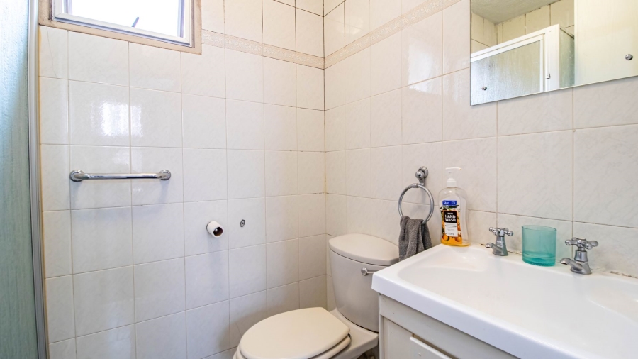 2 Bedroom Property for Sale in Glenanda Gauteng