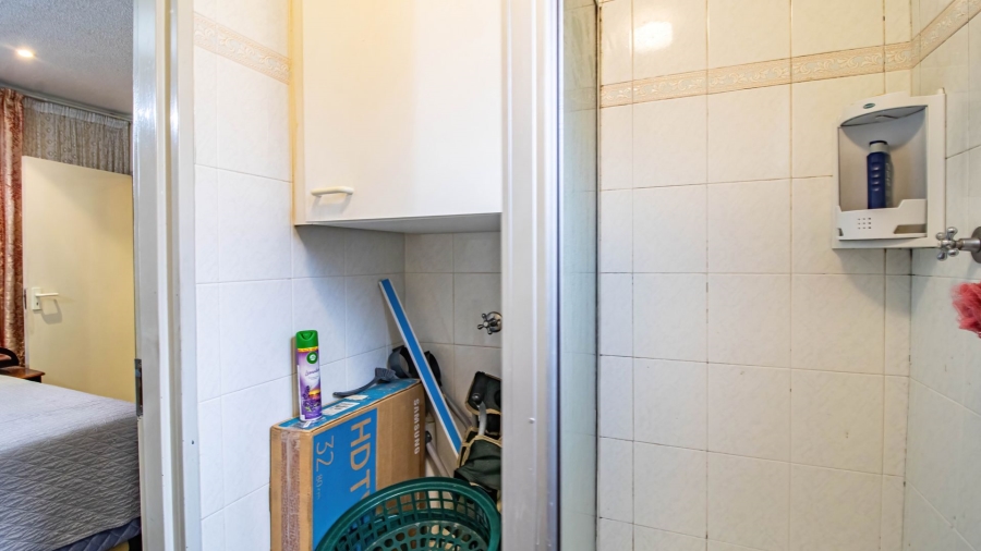 2 Bedroom Property for Sale in Glenanda Gauteng