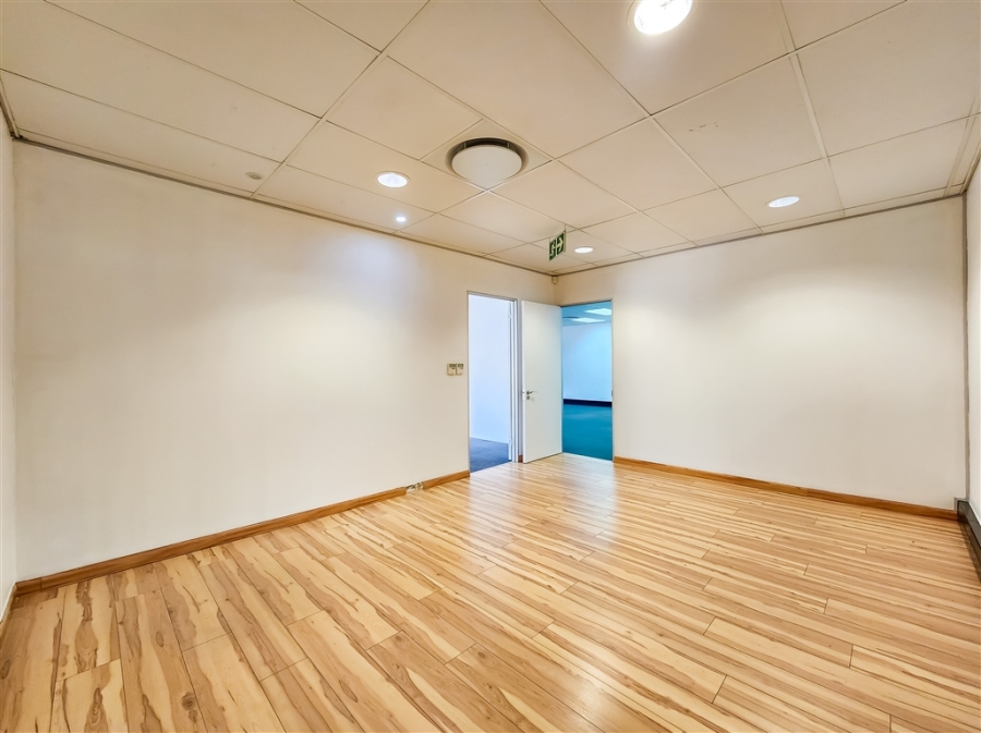 To Let Commercial Property for Rent in Strubensvallei Gauteng