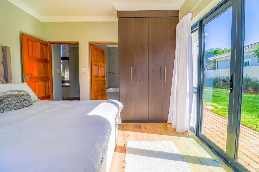 5 Bedroom Property for Sale in Midstream Hill Gauteng