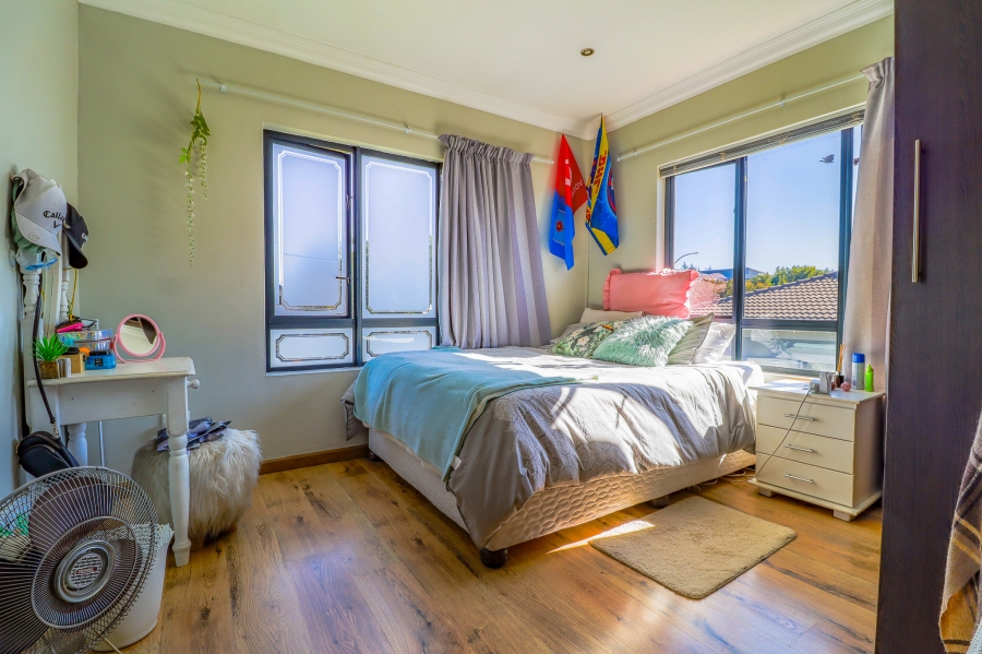 5 Bedroom Property for Sale in Midstream Hill Gauteng