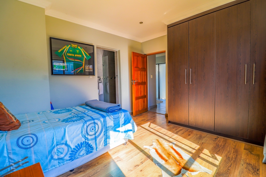 5 Bedroom Property for Sale in Midstream Hill Gauteng