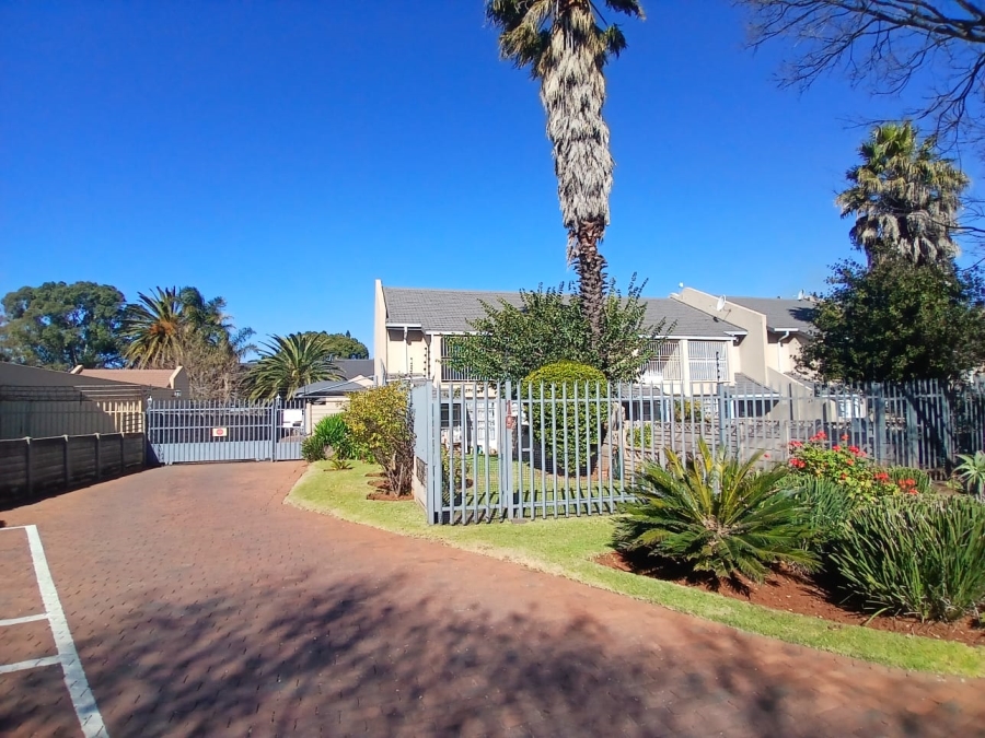 2 Bedroom Property for Sale in Witfield Gauteng