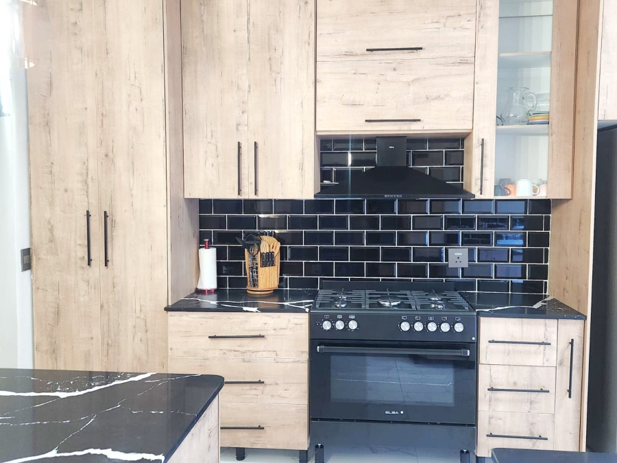 5 Bedroom Property for Sale in Doringkloof Gauteng