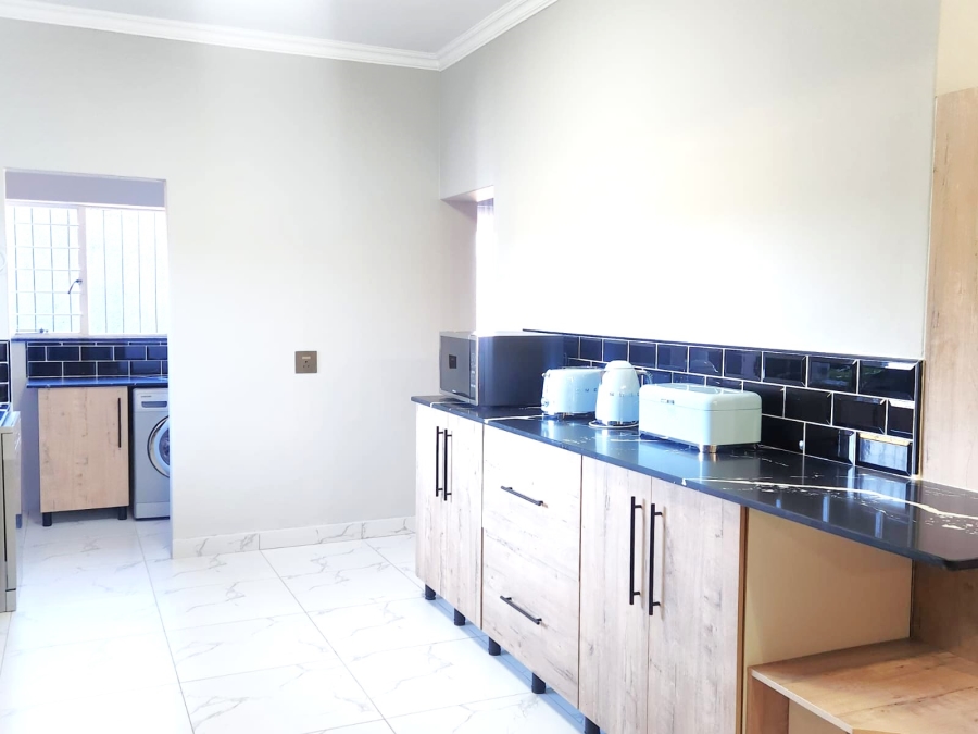 5 Bedroom Property for Sale in Doringkloof Gauteng