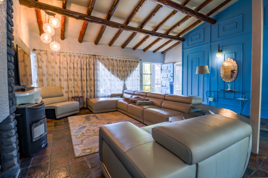 5 Bedroom Property for Sale in Doringkloof Gauteng