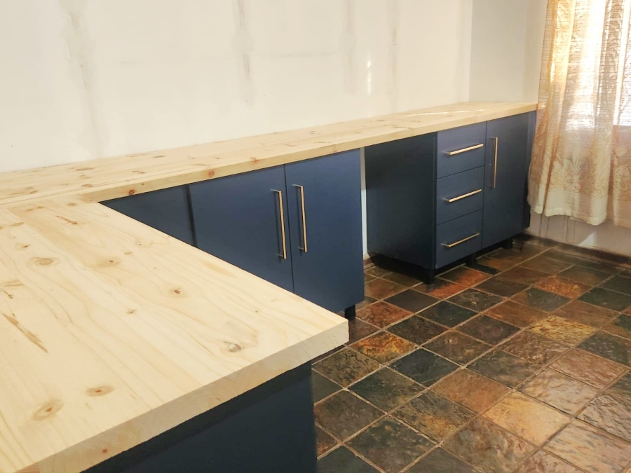 5 Bedroom Property for Sale in Doringkloof Gauteng