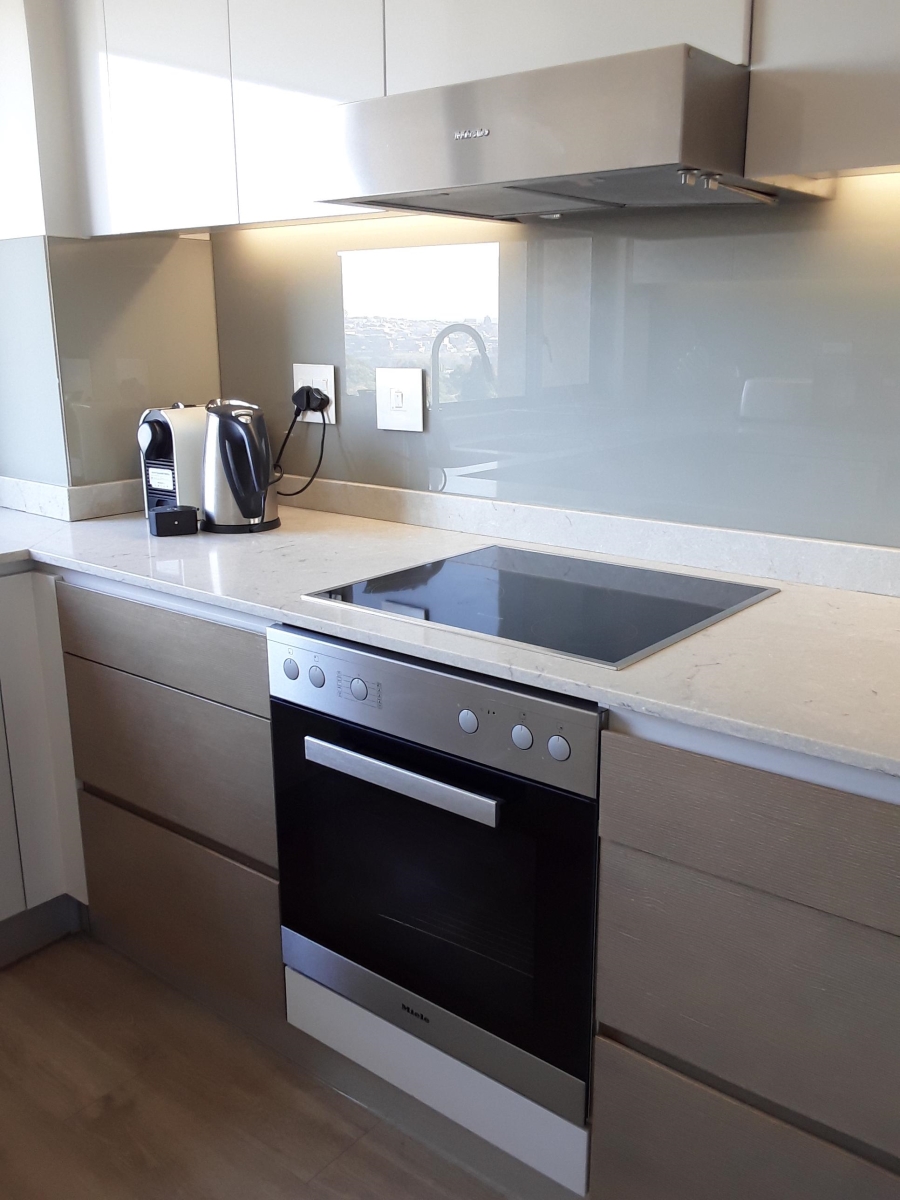 To Let 2 Bedroom Property for Rent in Sandown Gauteng