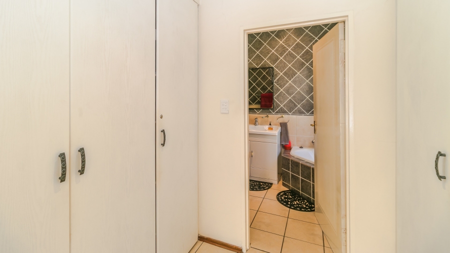 3 Bedroom Property for Sale in Sharonlea Gauteng