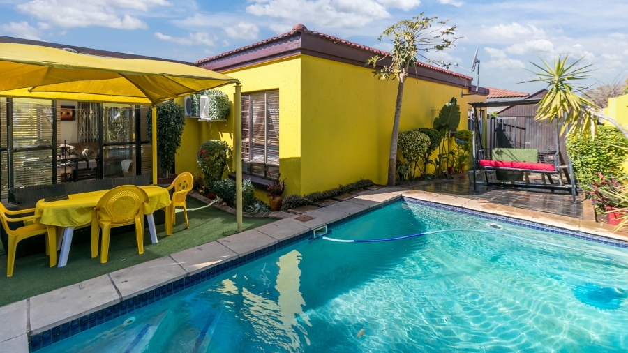 3 Bedroom Property for Sale in Sharonlea Gauteng