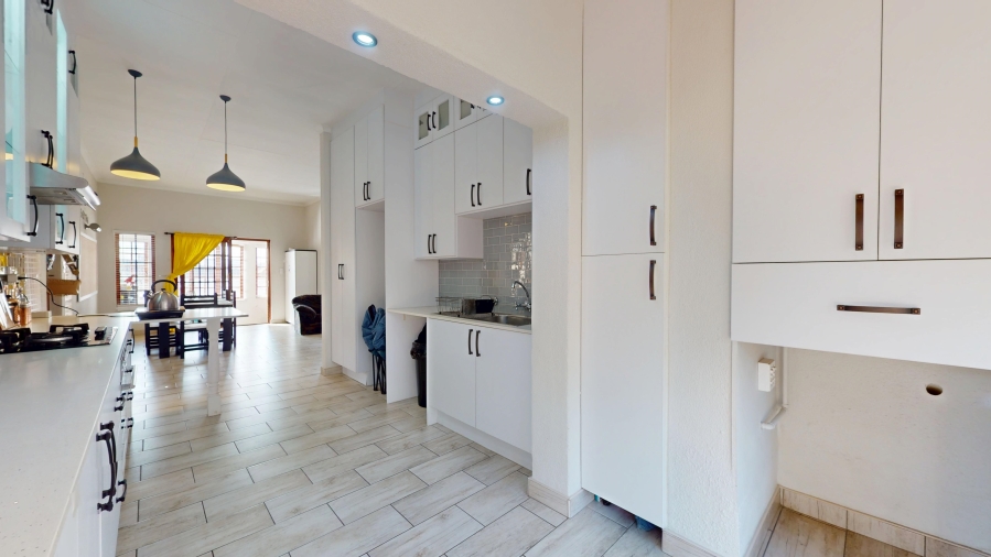 2 Bedroom Property for Sale in Elandshaven Gauteng