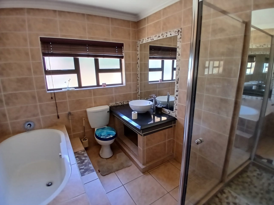 To Let 7 Bedroom Property for Rent in Edleen Gauteng