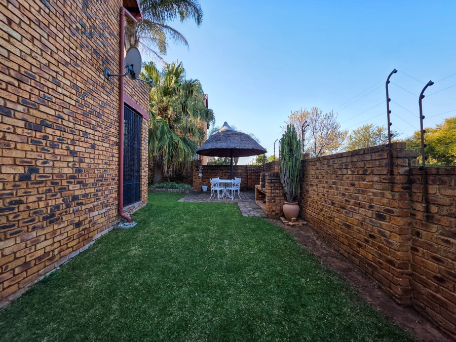 2 Bedroom Property for Sale in Moreleta Park Gauteng
