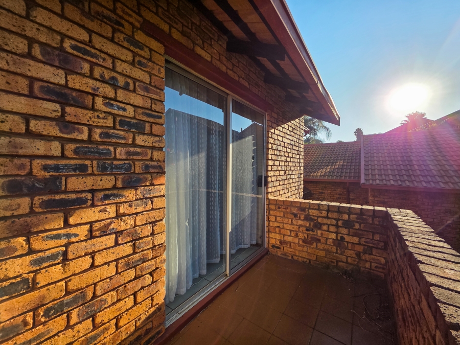 2 Bedroom Property for Sale in Moreleta Park Gauteng