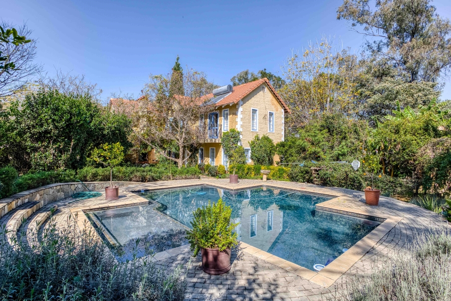 11 Bedroom Property for Sale in Chartwell Gauteng