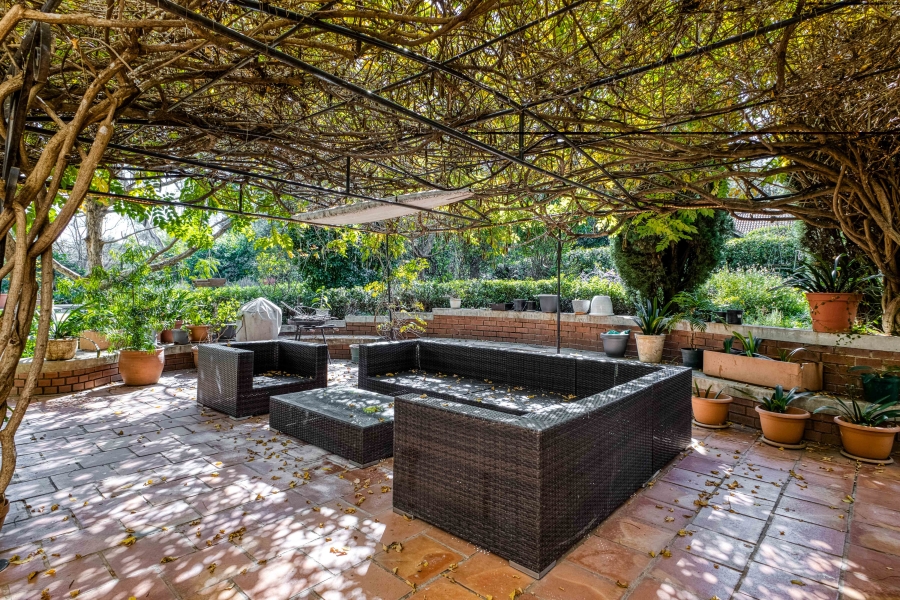 11 Bedroom Property for Sale in Chartwell Gauteng