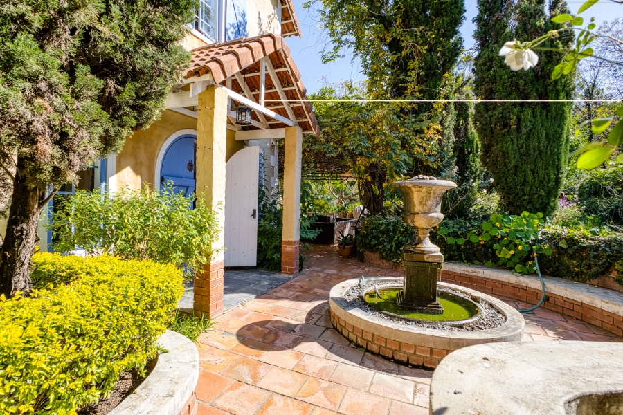 11 Bedroom Property for Sale in Chartwell Gauteng